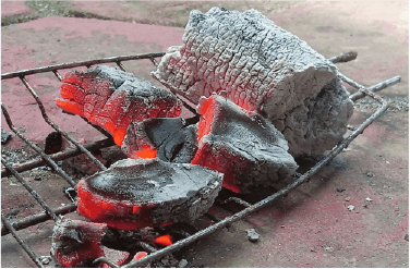 Hardwood lump charcoal